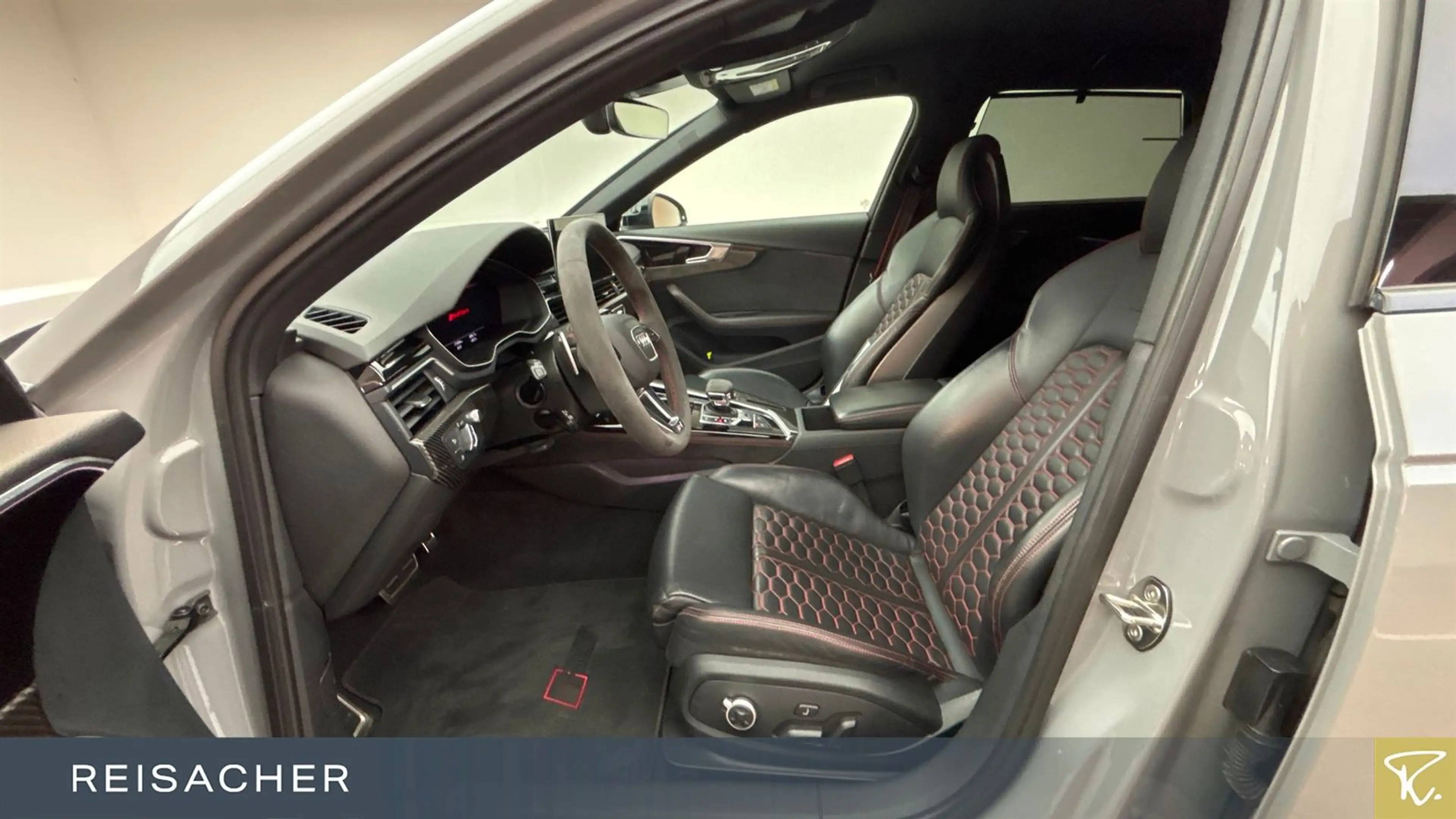 Audi RS4 Avant quattro tiptronic Navi,LED,AHK — photo 4