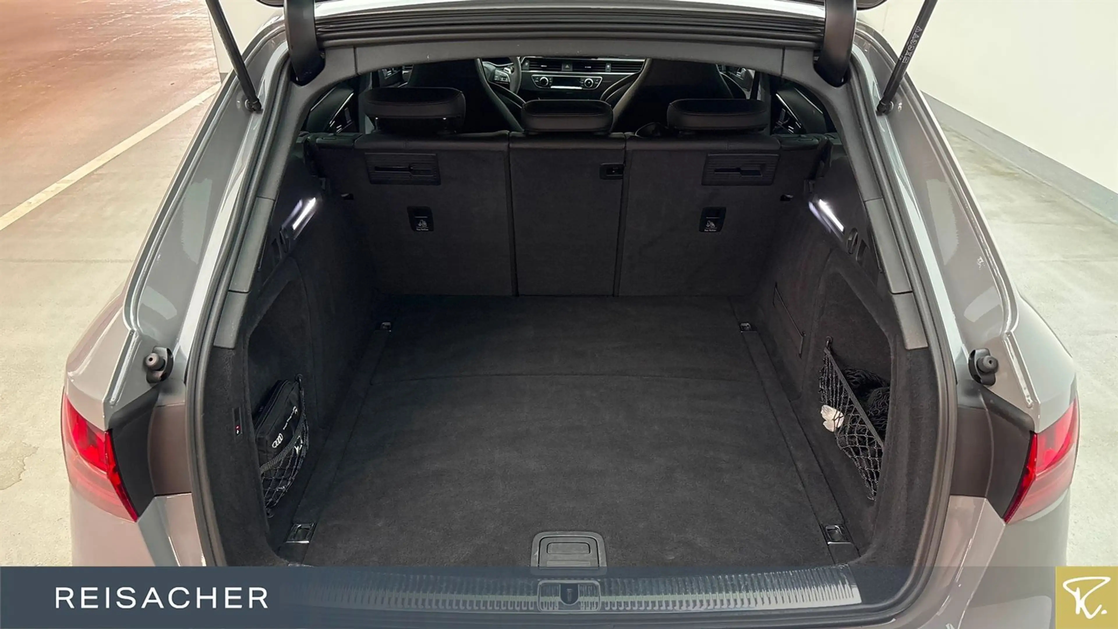Audi RS4 Avant quattro tiptronic Navi,LED,AHK — photo 10