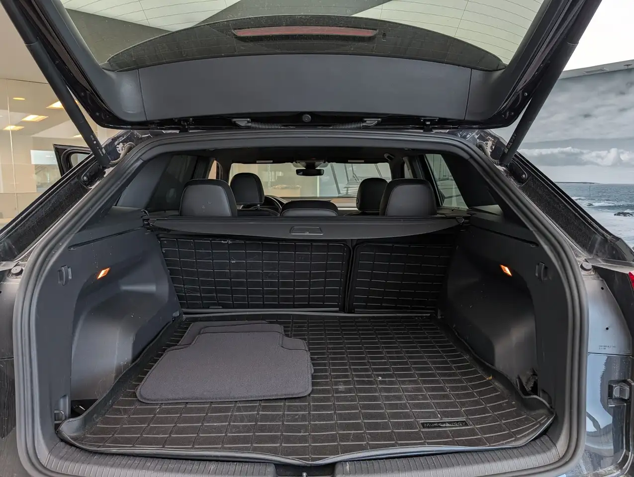 Volkswagen Atlas снимка Volkswagen Atlas