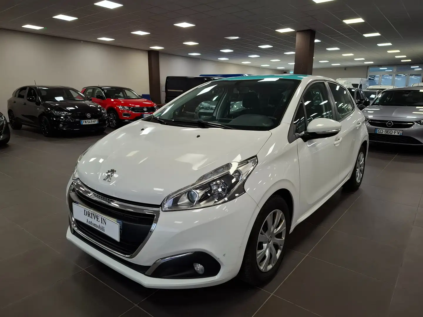 Peugeot 208 5p 1.2 puretech Active 82cv Weiß - 1