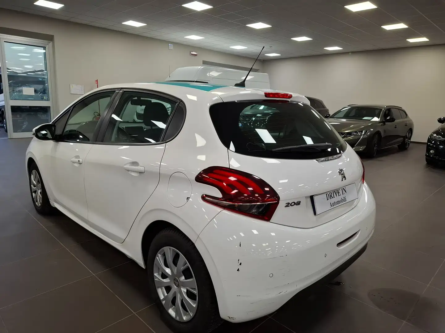 Peugeot 208 5p 1.2 puretech Active 82cv Weiß - 2