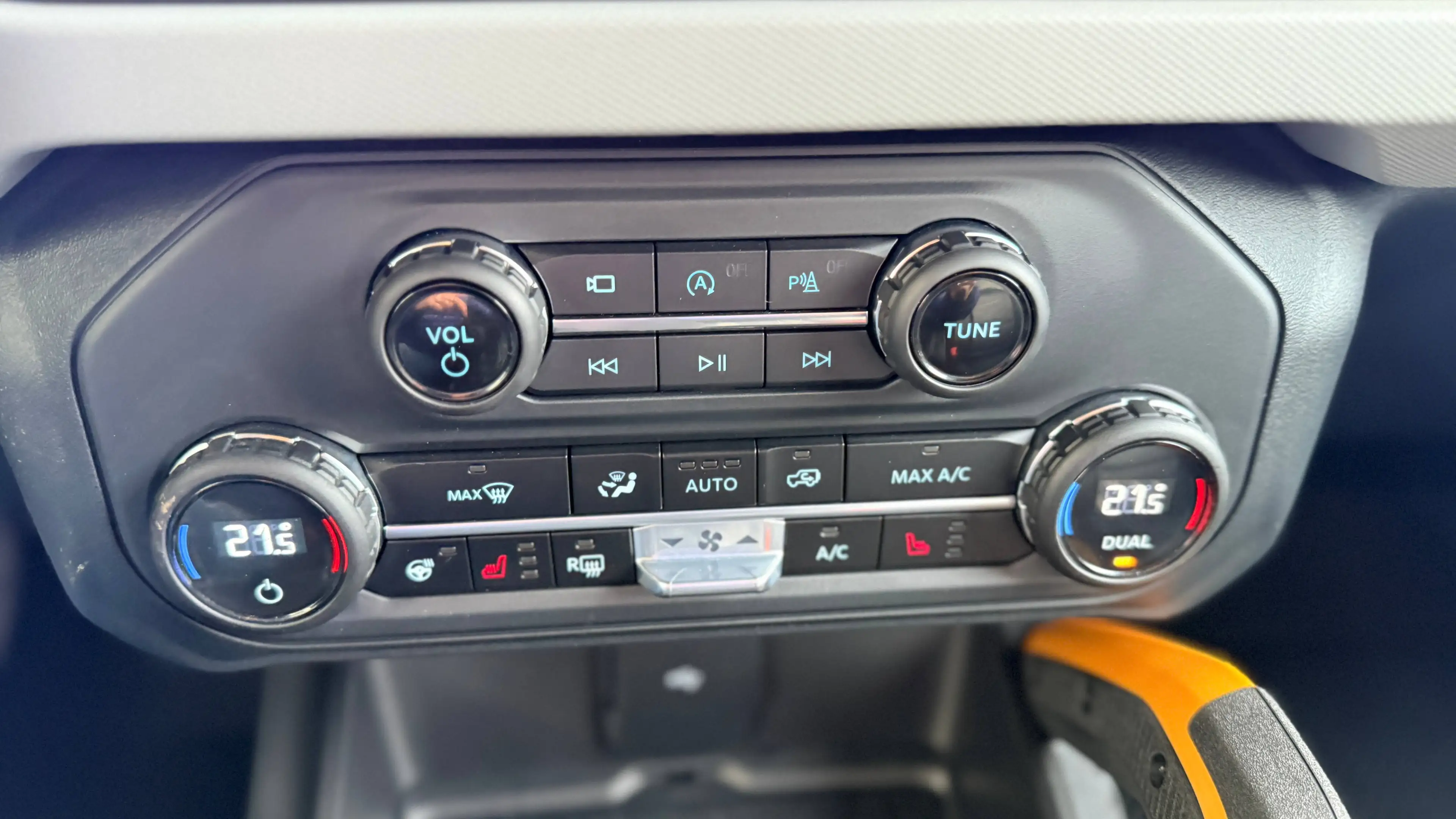 Ford Bronco Bronco 2.7 EcoBoost V6 Badlands — photo 13