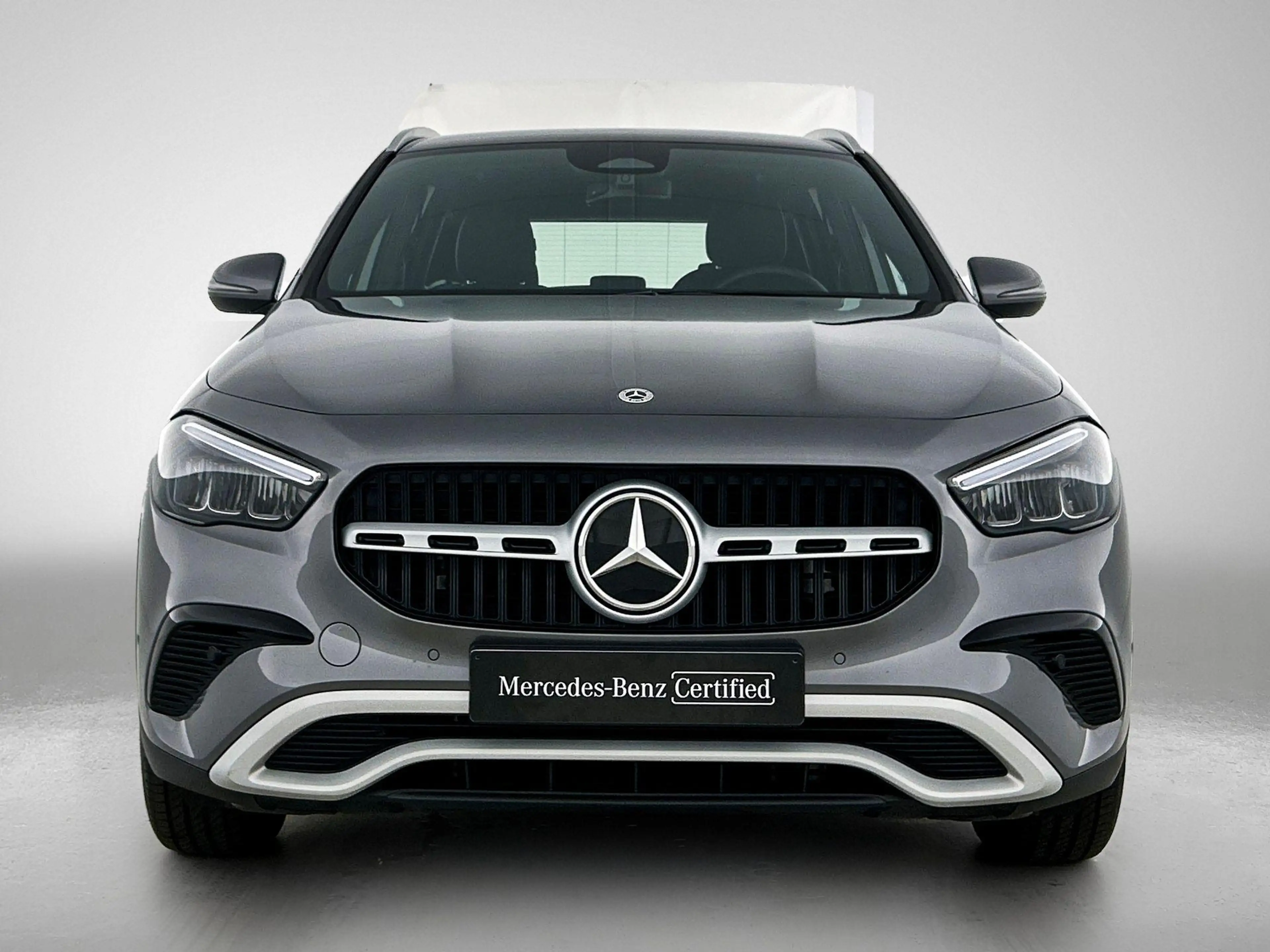 Mercedes-Benz GLA 180 Essential Line | Verwarmde Zetels | Navigatie | Ac — photo 5
