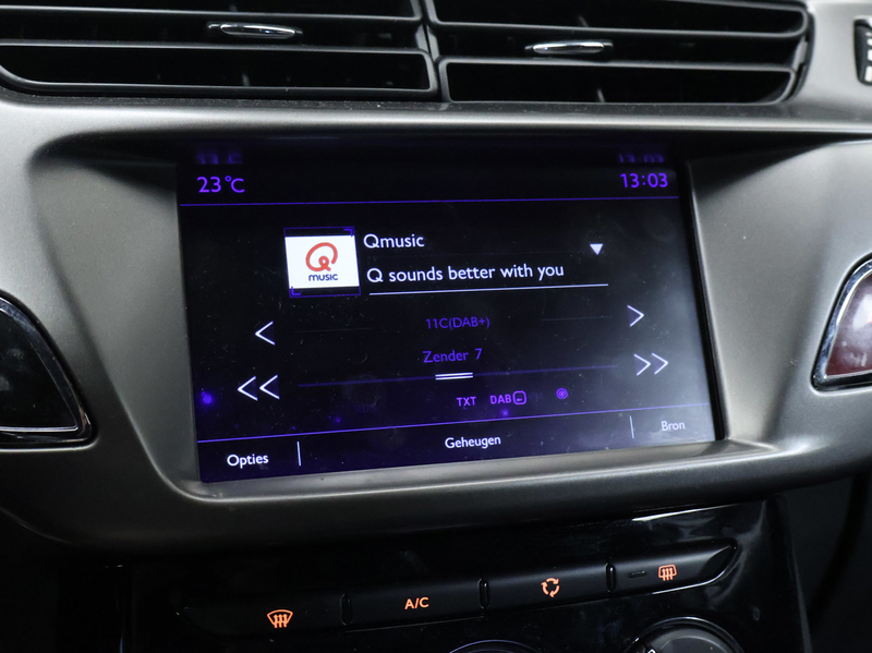 DS Automobiles DS 3 1.2 PureTech So Chic Sport (APPLE CARPLAY,NAVI,CAM — photo 14