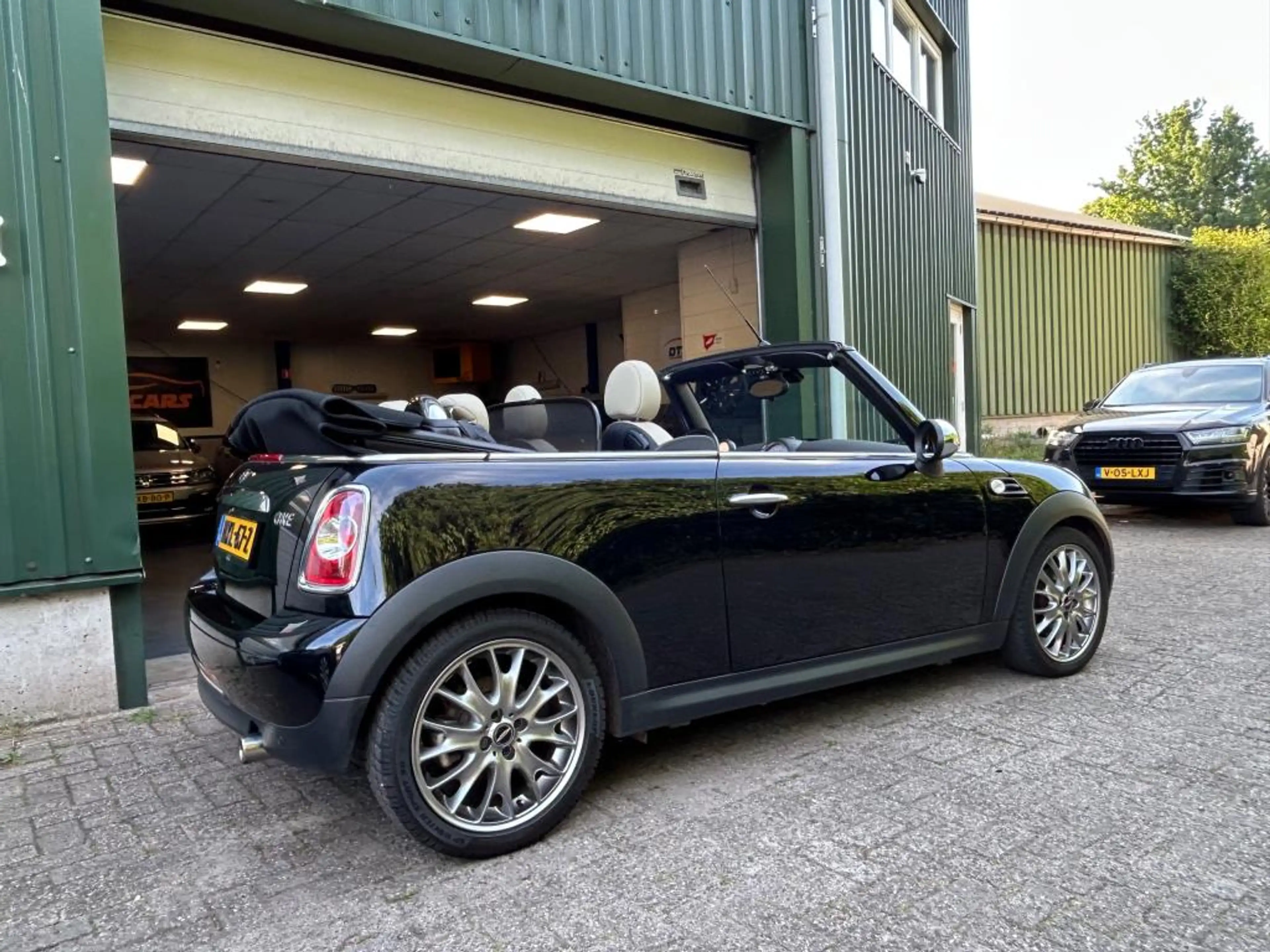 MINI One Cabrio Mini 1.6 Chili 64000km — photo 3