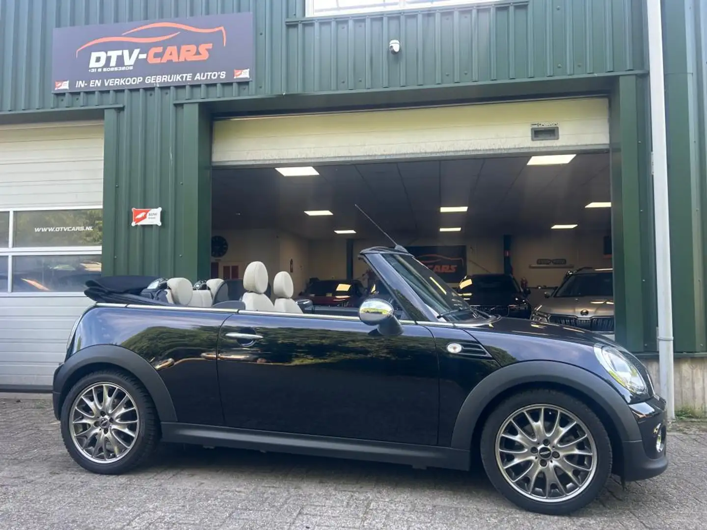 MINI One Cabrio Mini 1.6 Chili 64000km Noir - 2