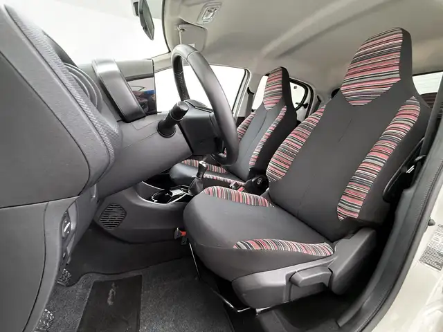 Citroen C1 view 9