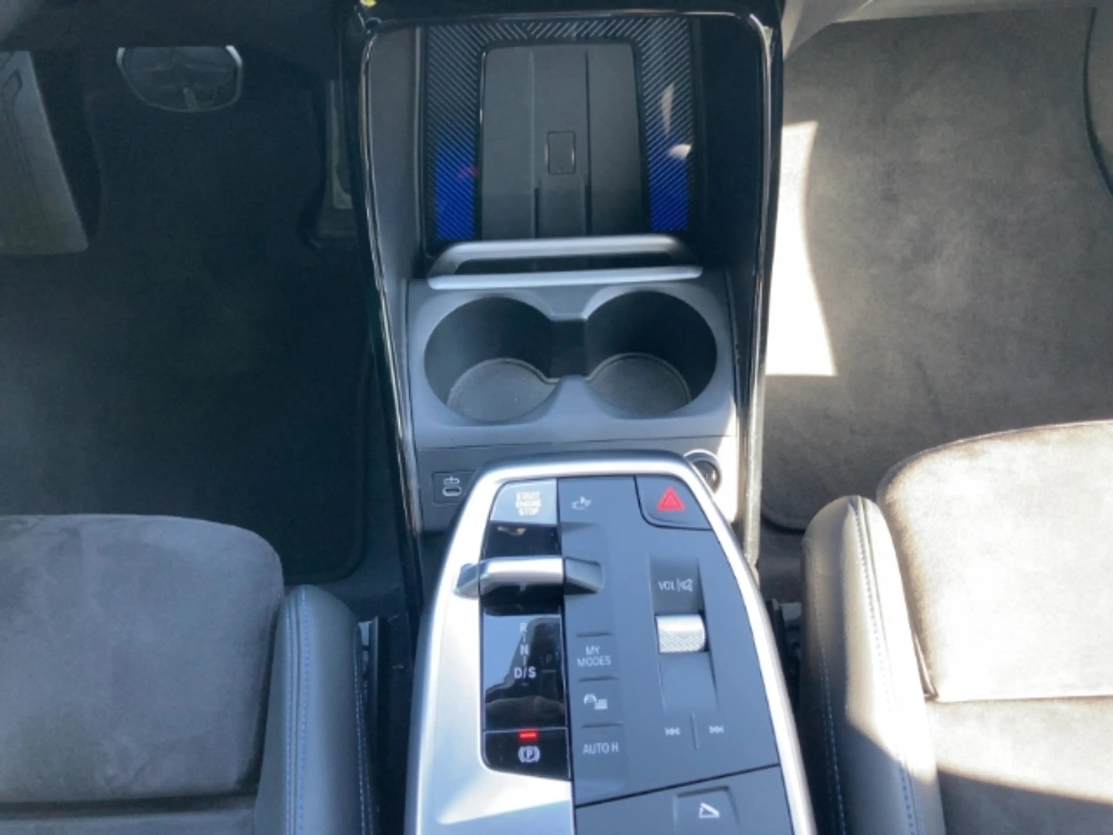 BMW 223 Active Tourer i xDrive Sportpaket HUD AD AHK-el. k — photo 11