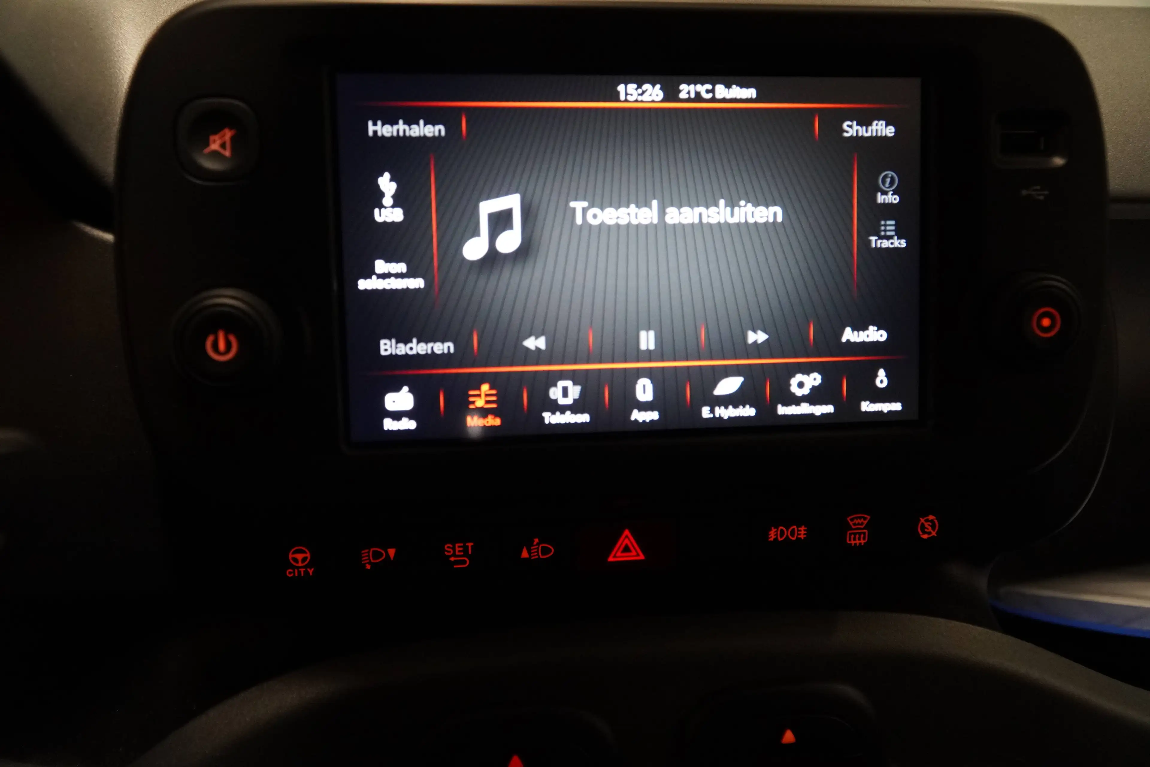 Fiat Panda Panda 1.0i MHEV Sport — photo 9