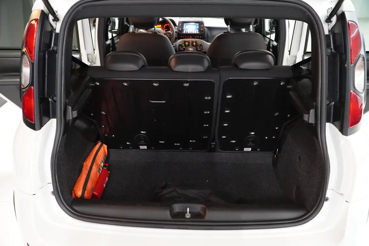 Fiat Panda 1.0i MHEV Sport, миниатюра 13
