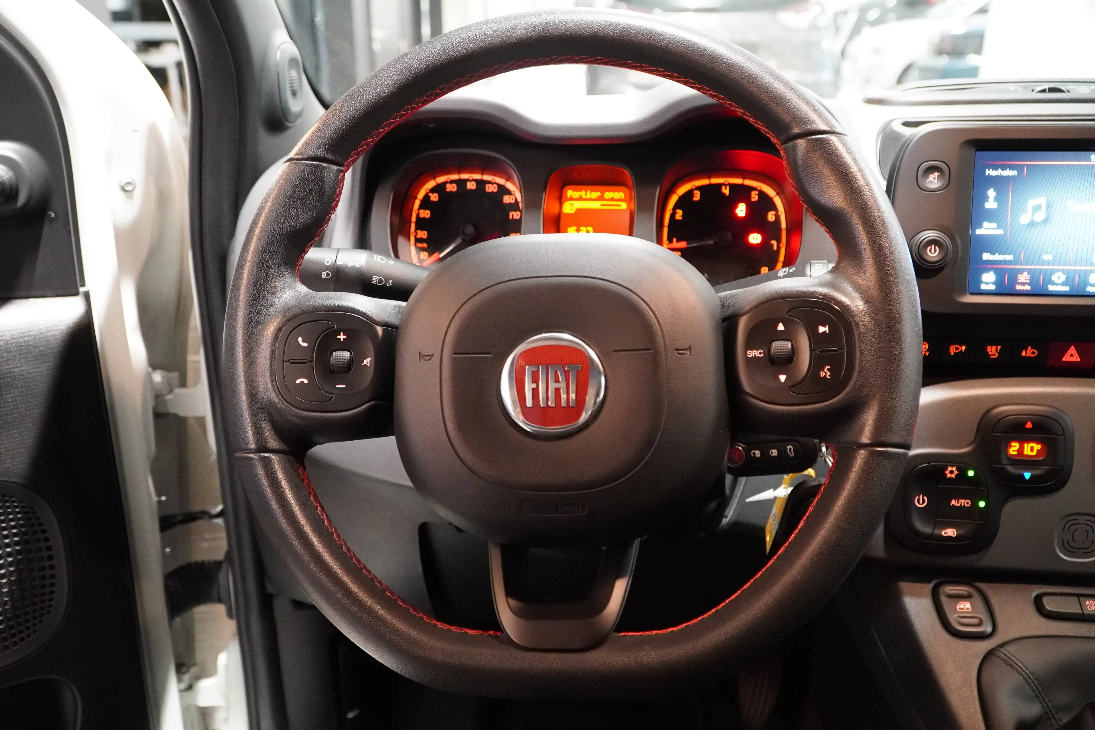 Fiat Panda Panda 1.0i MHEV Sport — photo 15