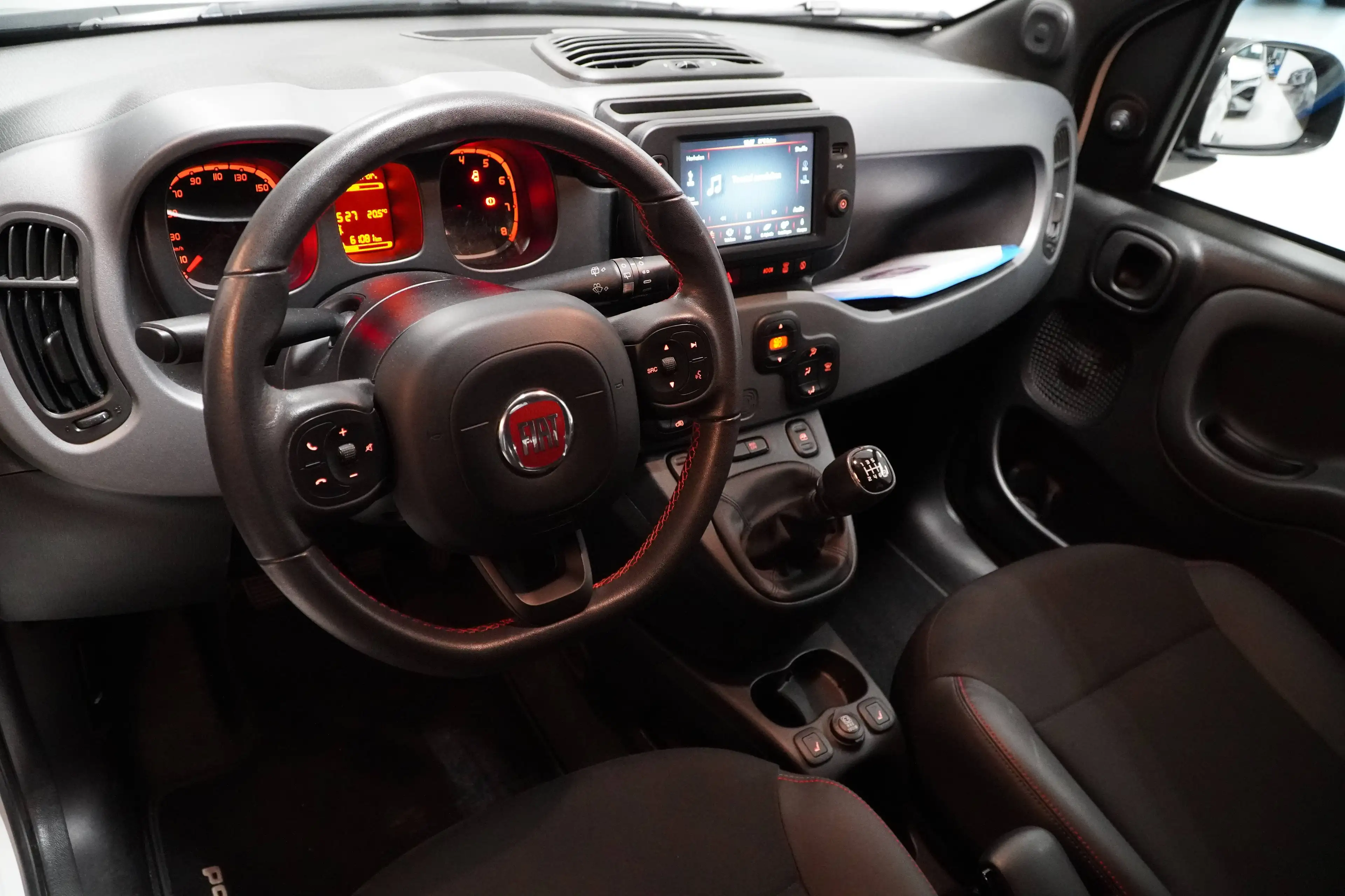 Fiat Panda Panda 1.0i MHEV Sport — photo 5