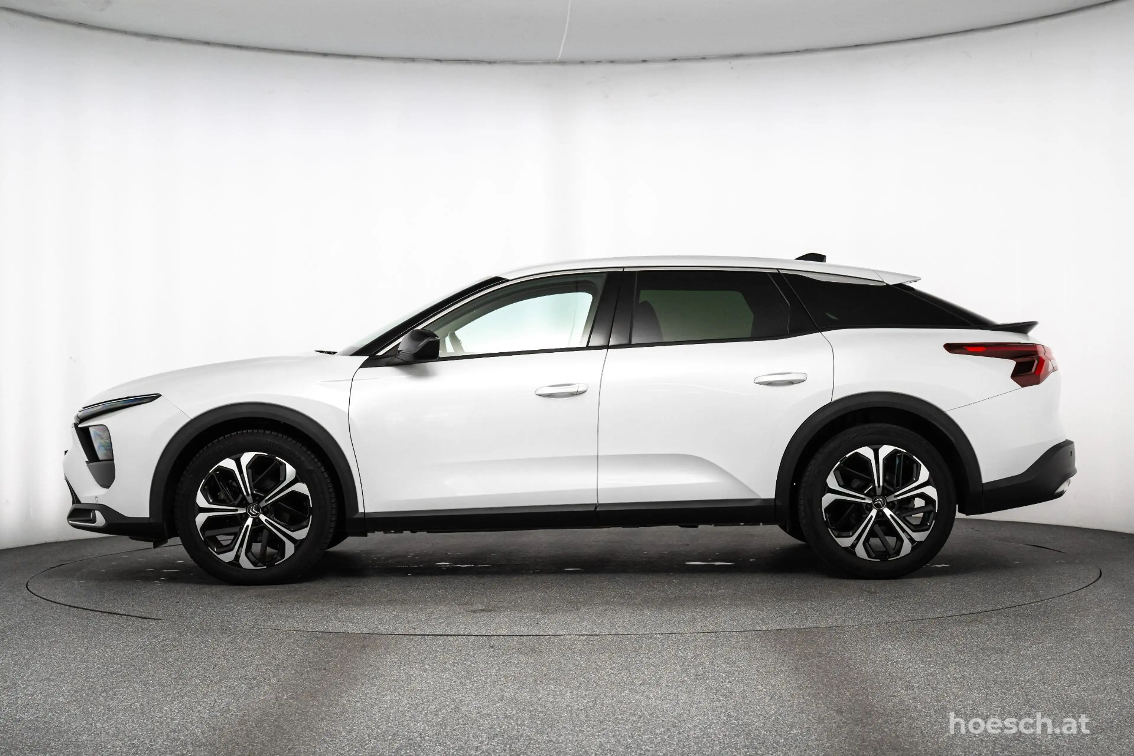 Citroen C5 X PureTech 130 PLUS 19" HEAD-UP LEDER ERSTBESITZ -5 — photo 4