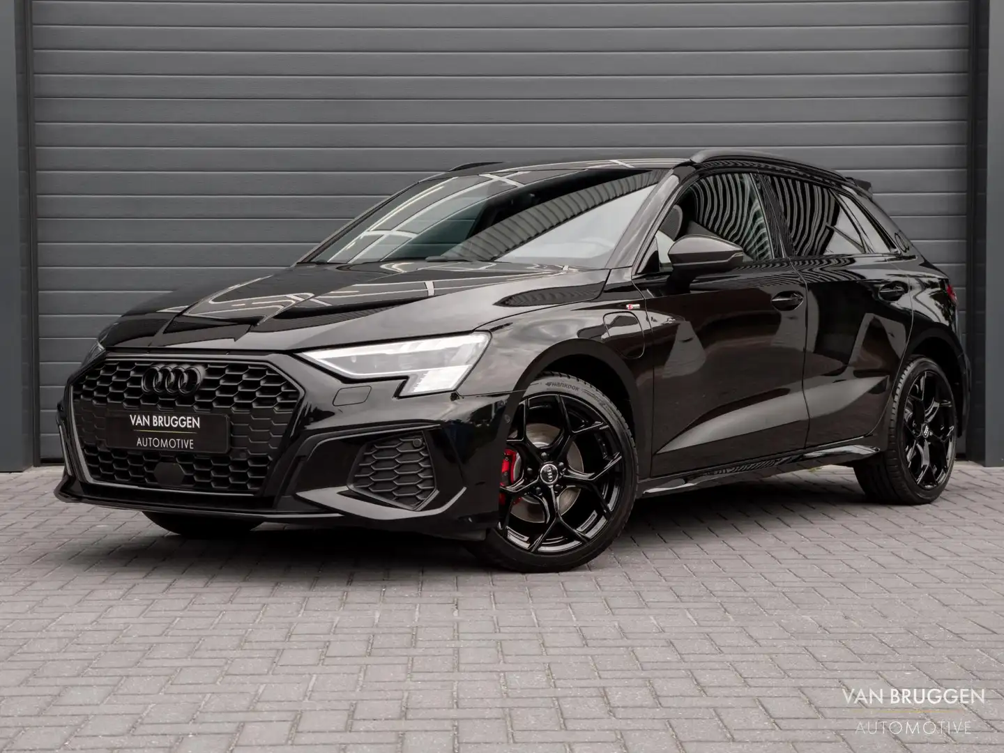 Audi A3 Sportback 40 TFSI e S-Line S3 Carbon Massage B&O H Black - 1