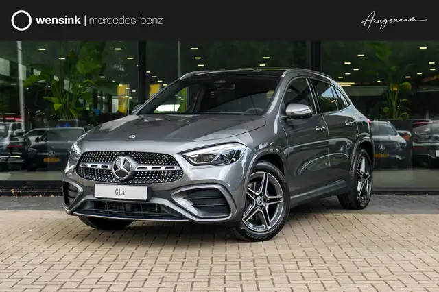 Mercedes-Benz GLA 180 Business Solution AMG | Panoramaschuifdak | Premiu