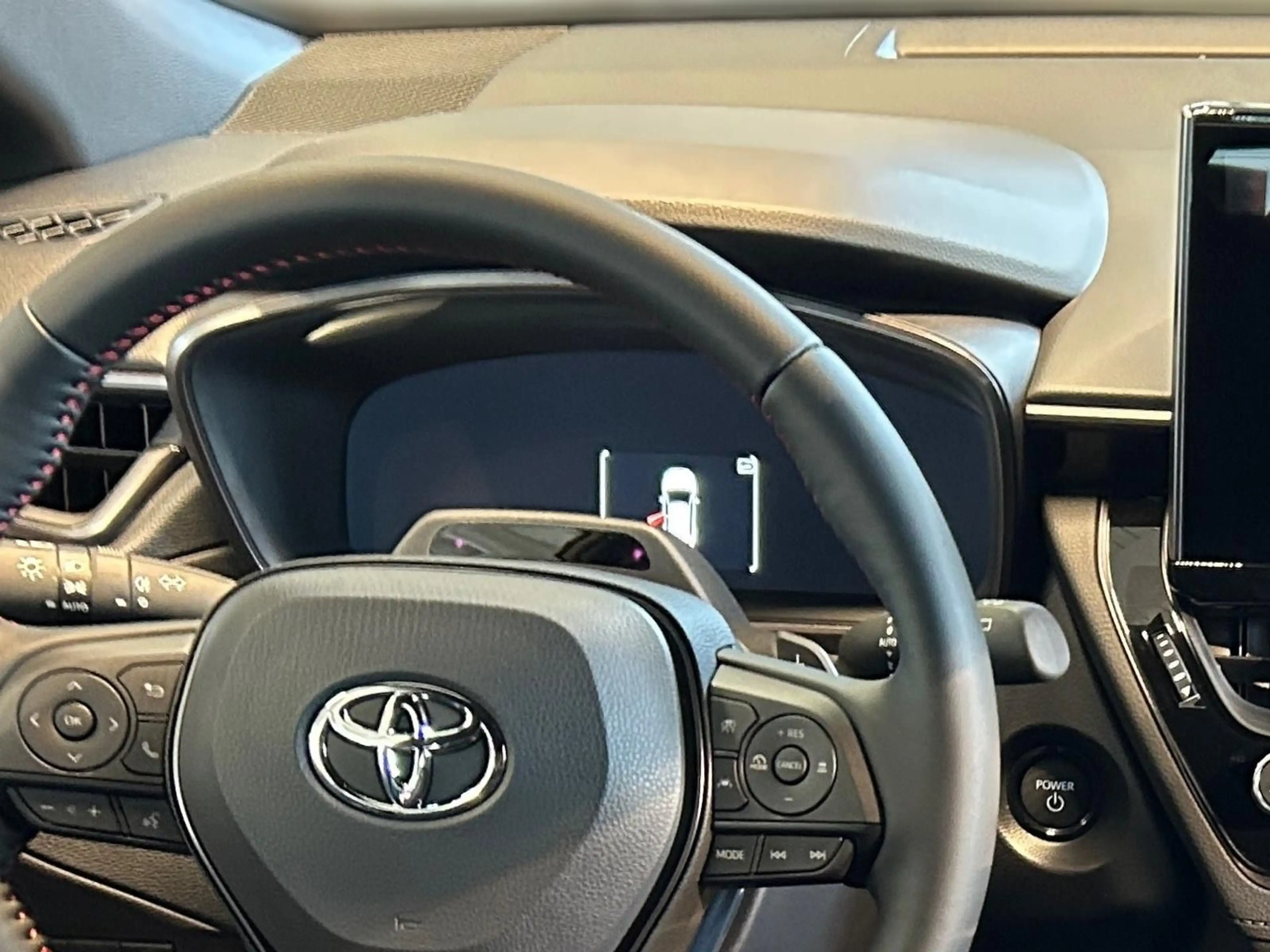 Toyota Corolla Cross Hybrid FWD GR Sport — photo 12