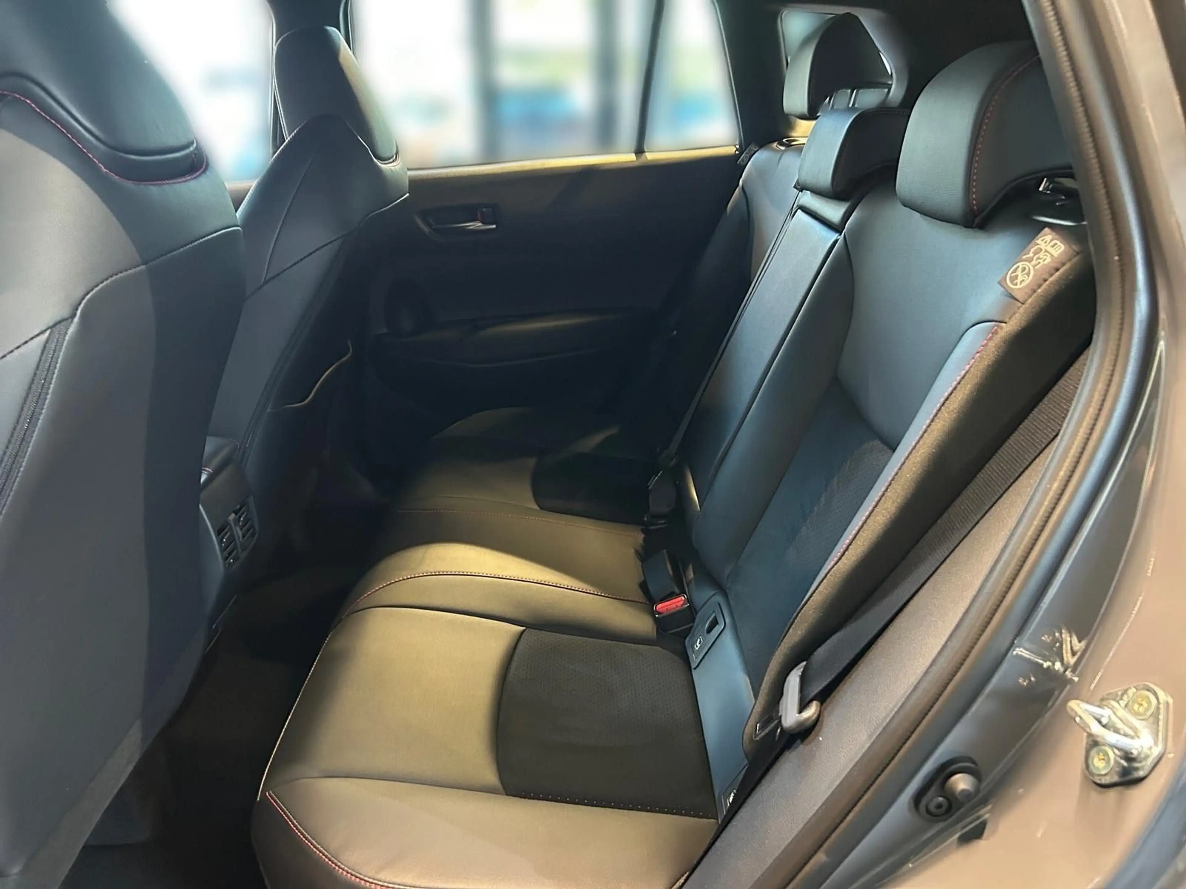 Toyota Corolla Cross Hybrid FWD GR Sport — photo 13