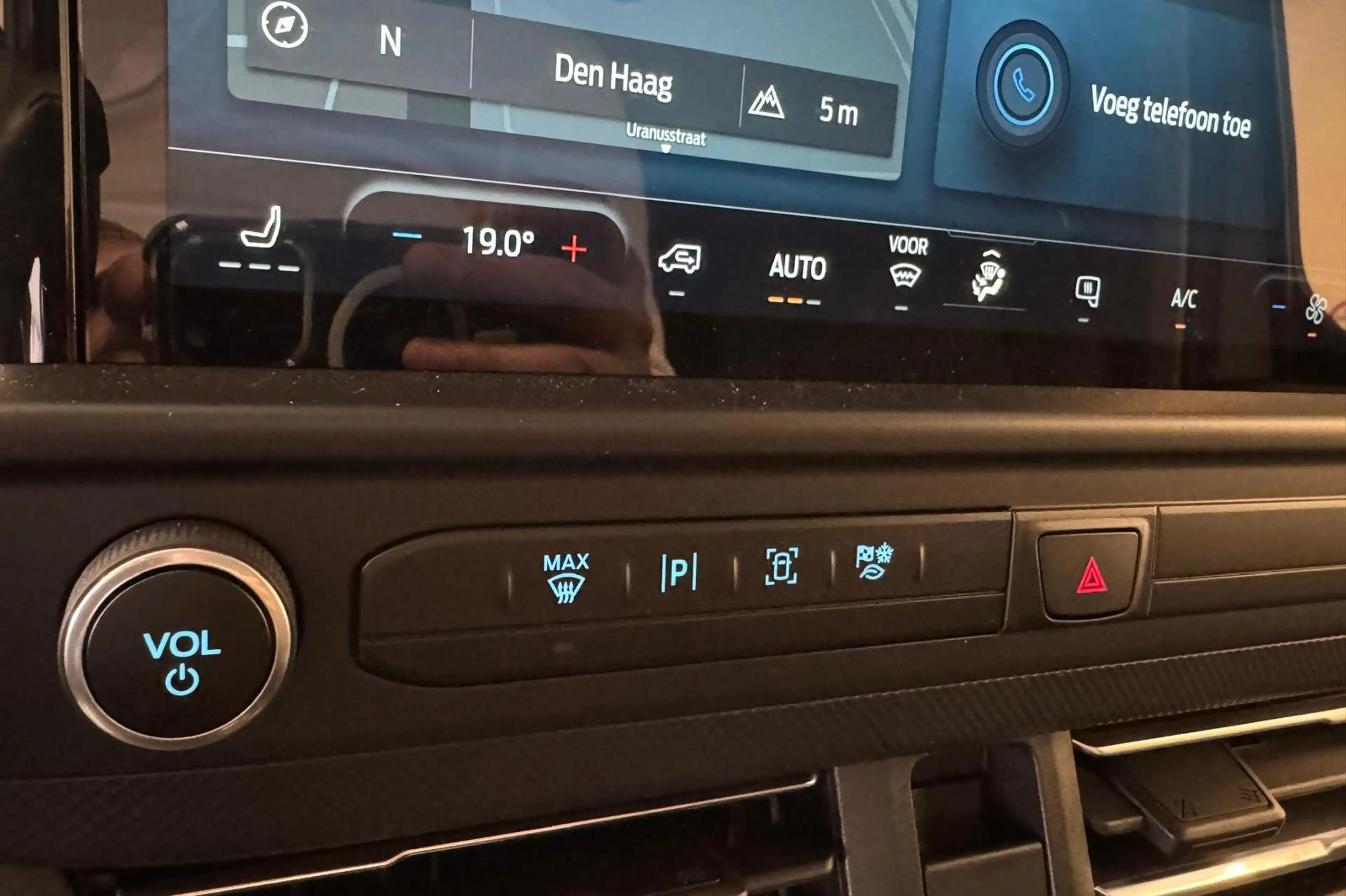 Ford E-Transit Cust. 340 L2H1 Limited 65 kWh — photo 13