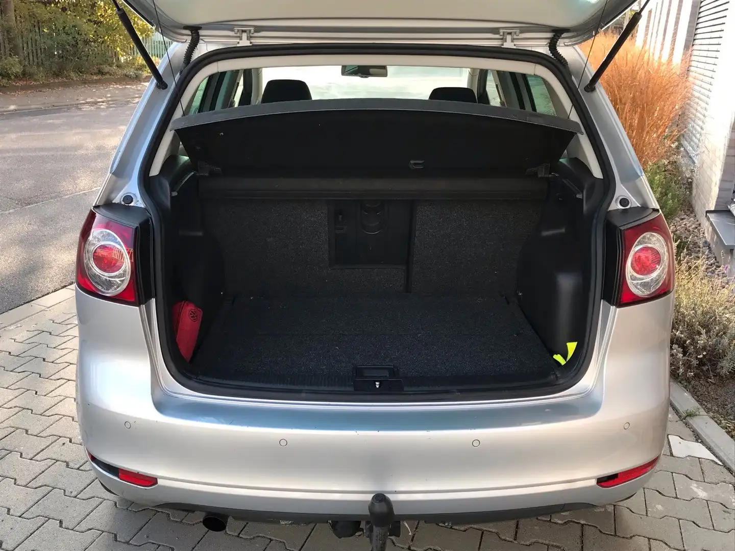 Volkswagen Golf Plus 1.2 TSI Trendline (Nur 59k km!) Gümüş rengi - 2