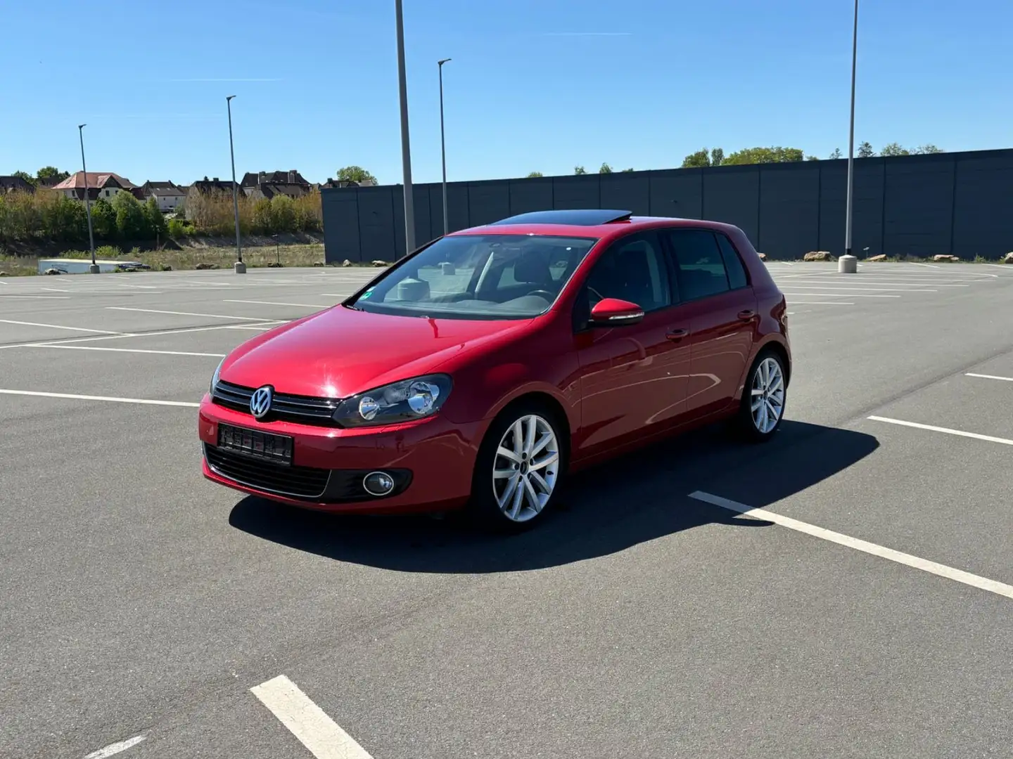Volkswagen Golf VI Highline TÜV 09/2026 Roşu - 1