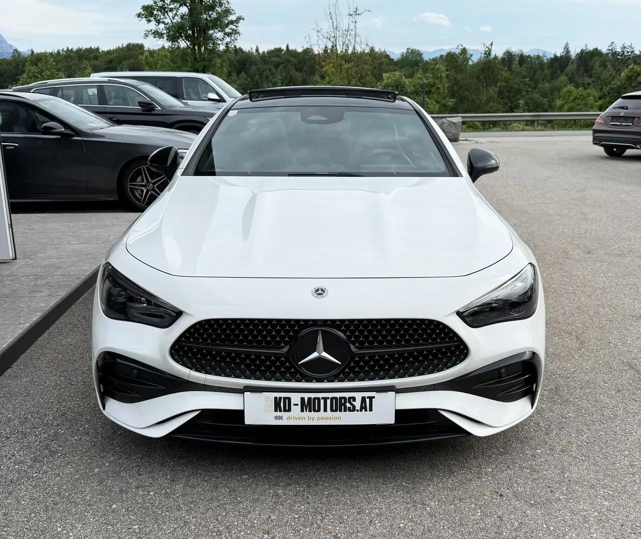 Mercedes-Benz CLE 220 d Coupe *AMG Line*Werksgarantie*Vollausstattung* Weiß - 2