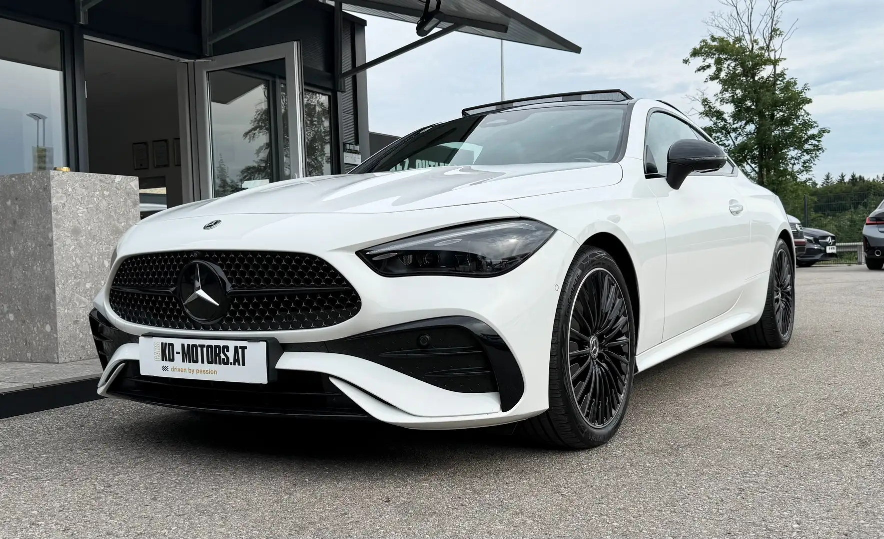 Mercedes-Benz CLE 220 d Coupe *AMG Line*Werksgarantie*Vollausstattung* Weiß - 1