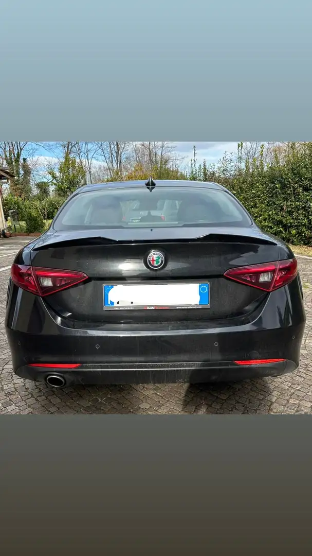 Alfa Romeo Giulia 2.2 t Tech Edition 150cv Nero - 1