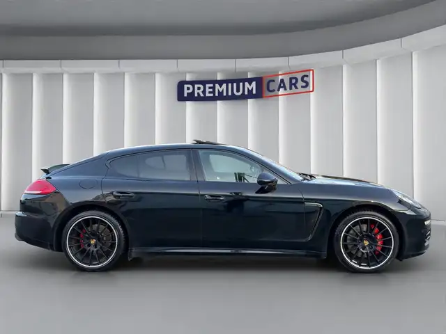Porsche Panamera view 6