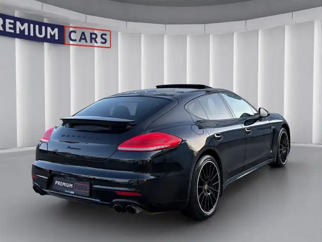 Porsche Panamera view 5