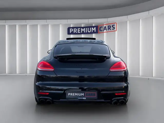 Porsche Panamera view 4