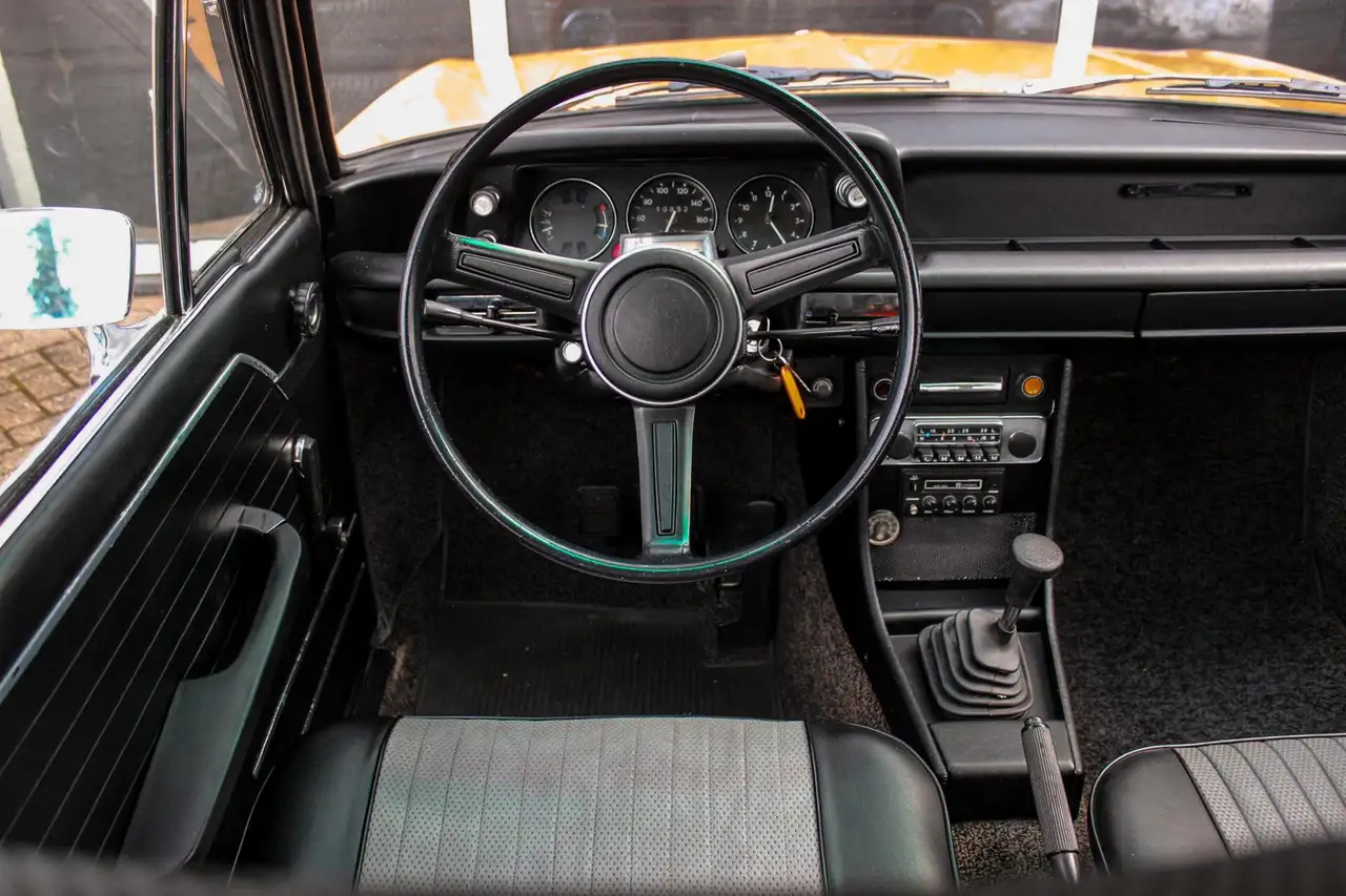 BMW 2000 2.0 Touring 01-1972 | Origineel NL | 1e eigen, foto 10