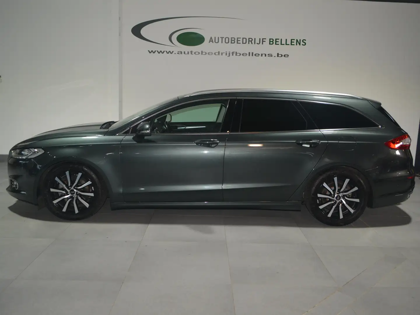 Ford Mondeo Mondeo Turnier 2.0 TDCi Bi-Turbo Aut. Titanium Vert - 1