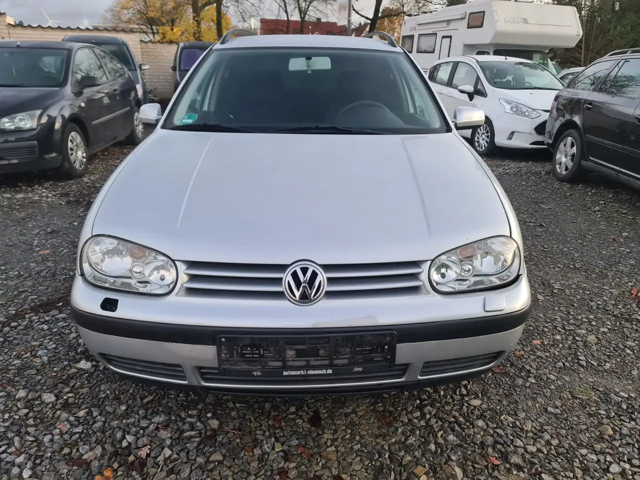 Volkswagen Golf 1,6 benzin, foto 1