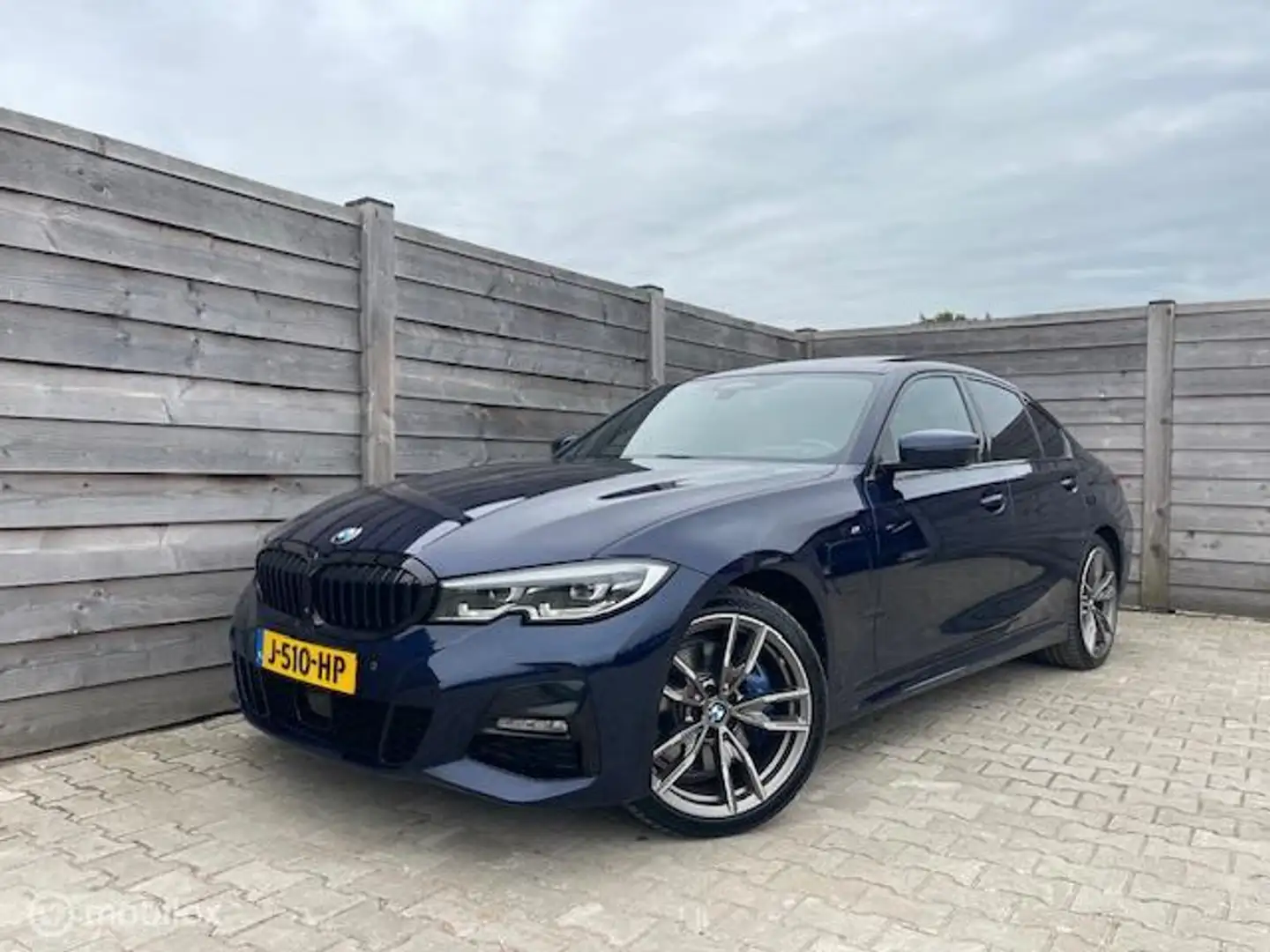 BMW 330 3-serie 330e High Executive M-SPORT-Carplay-Leder Blau - 1