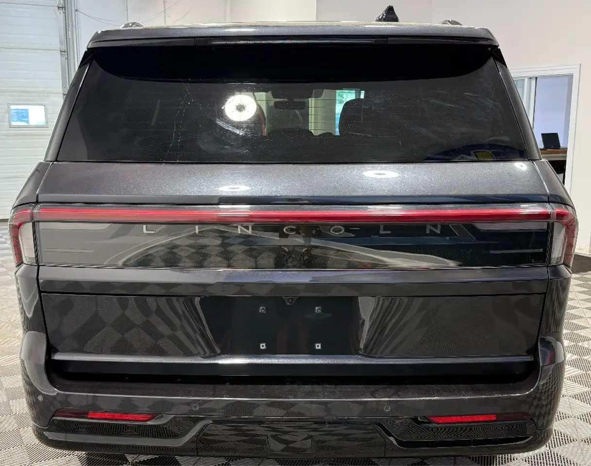 Lincoln Navigator снимка Lincoln Navigator