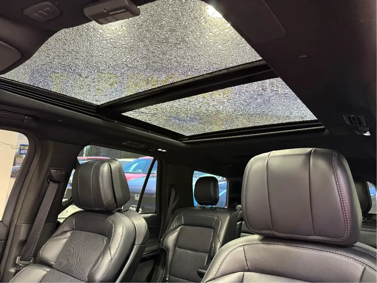 Lincoln Navigator снимка Lincoln Navigator