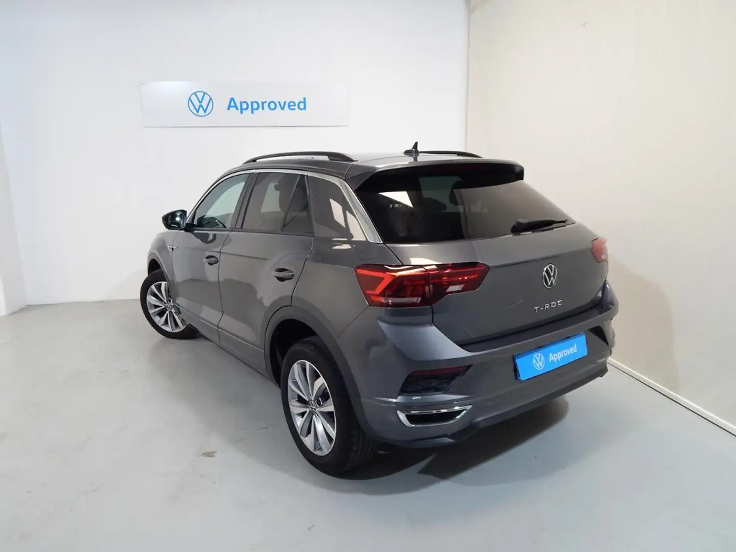 Volkswagen T-Roc 2.0TDI Advance R-Line 85kW Gris - 2