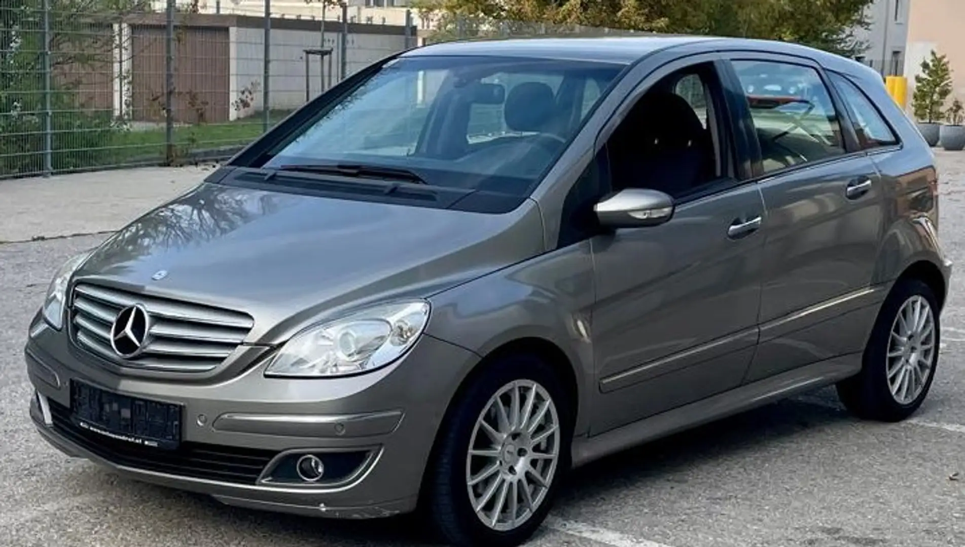 Mercedes-Benz B 180 B 180 CDI 2.0 Klima 4xAlu SR17 4x Alu WR16 Bastler Export Pi.3/26 - 1