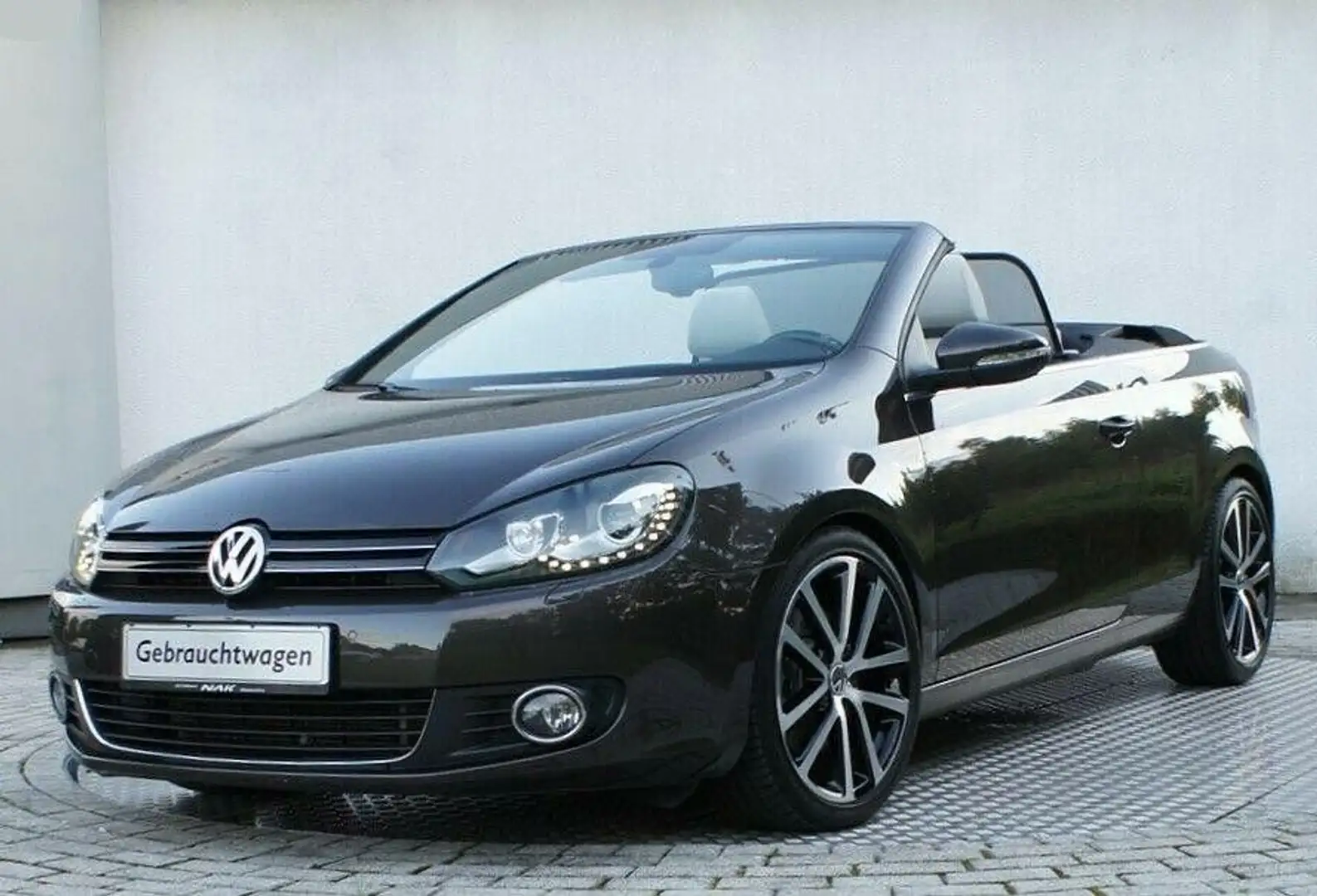 Volkswagen Golf VI 2.0 TDI Cabrio Cup Leder 18" Standheiz. Braun - 1