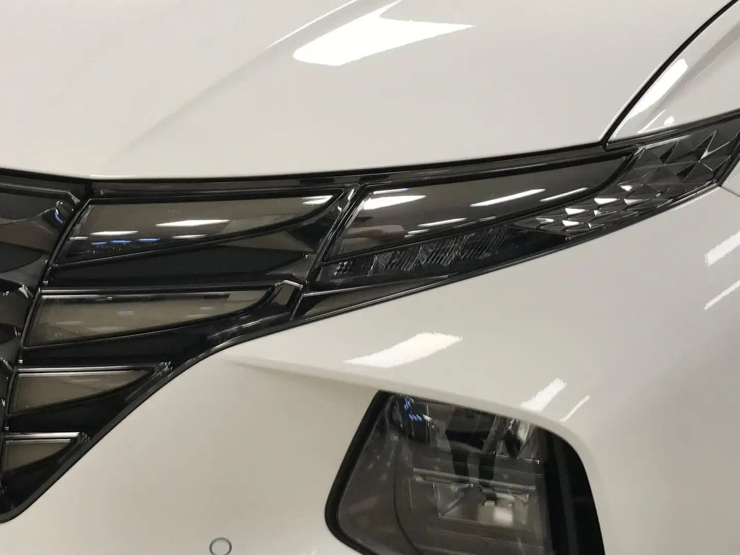 Hyundai TUCSON 1.6 CRDI Xline Blanc - 2