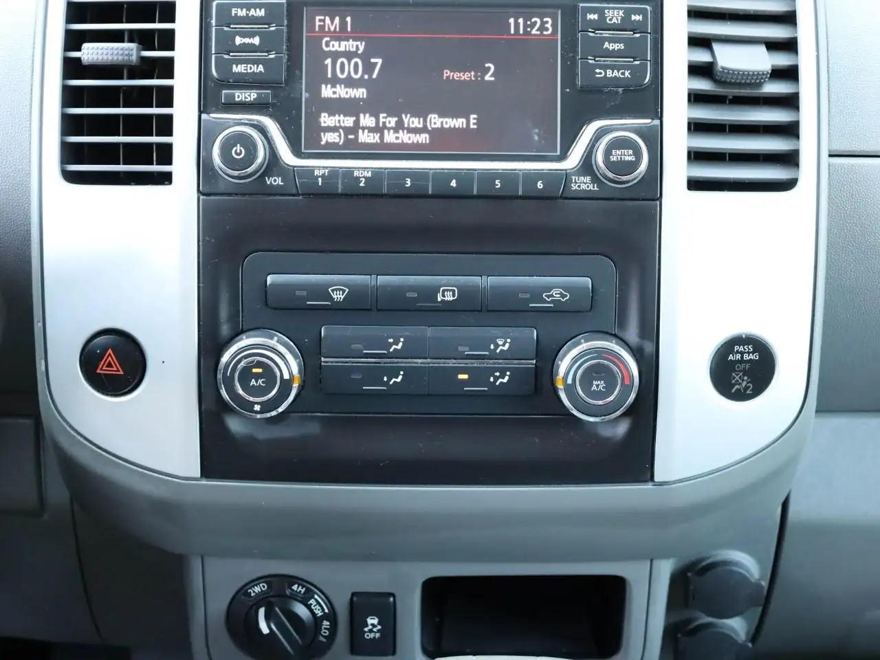 Nissan Frontier снимка Nissan Frontier