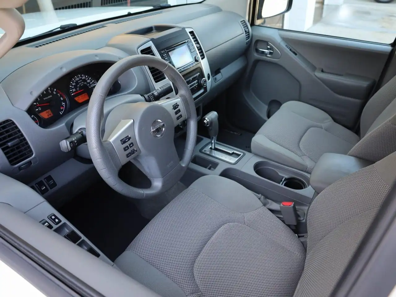 Nissan Frontier снимка Nissan Frontier