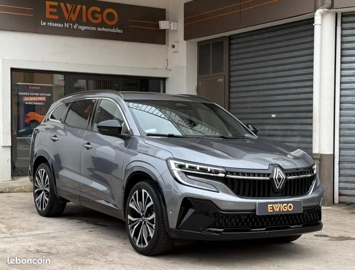 Renault Espace VI (2) 1.2 FULL HYBRID E-TECH 200 ICONIC 7 PLACES %2B CAMERA 360 SIEGES CHAUFFANTS Grijs - 1