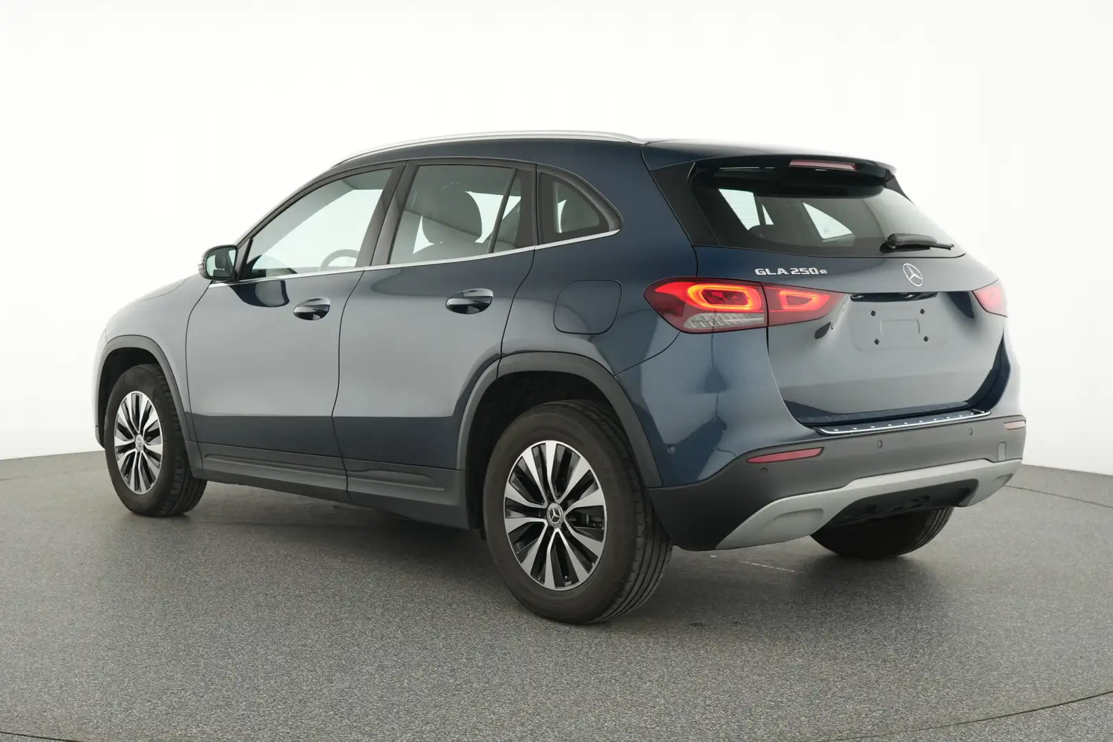 Mercedes-Benz GLA 250 e Plug-In Hybride Trekhaak | Achteruitrijcamera | Bleu - 2