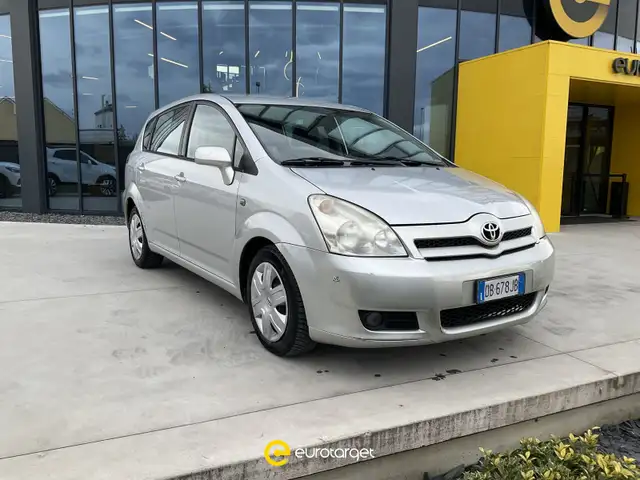 Toyota Corolla Verso 2.2 16V D-4D Sol
