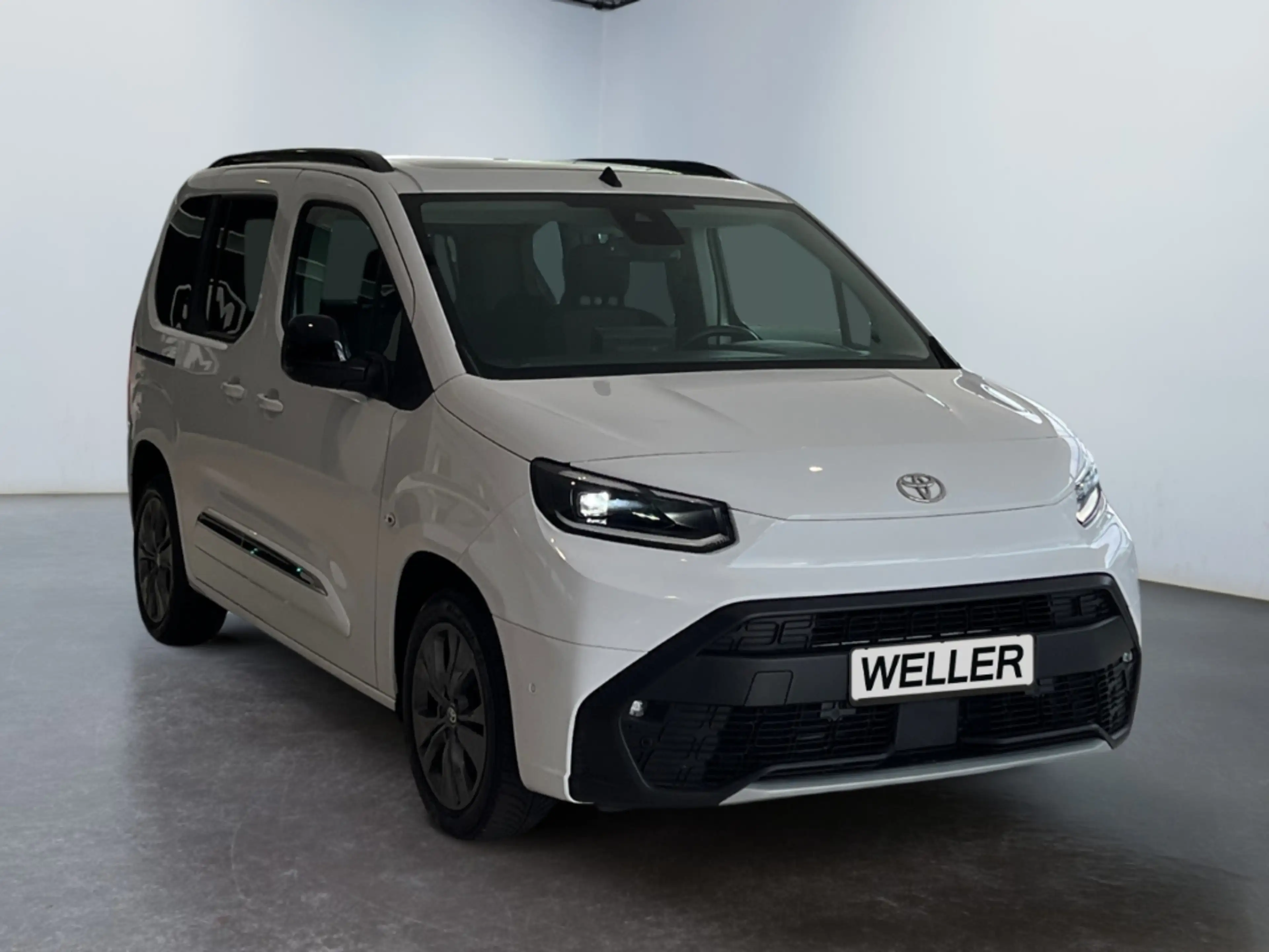 Toyota Proace City Verso L1 Lounge — photo 3