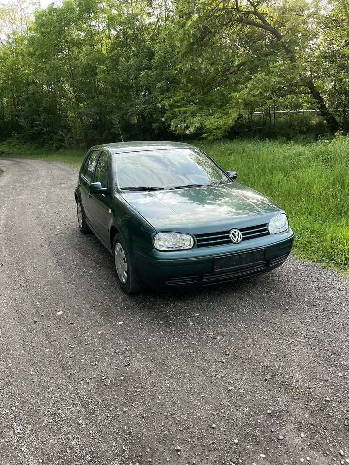 Volkswagen Golf, foto 1