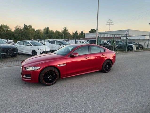 Jaguar XE 20d 180PS R-Sport Automatik