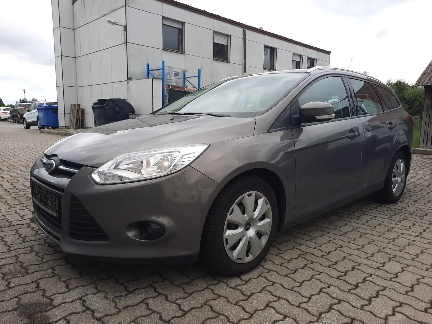 Ford Focus Turnier 1.0 EcoBoost Trend Klimaautom. Brown - 2