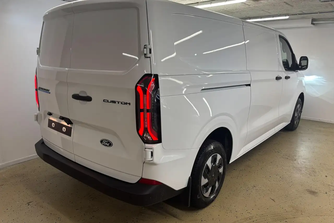 Ford Transit Custom 2026